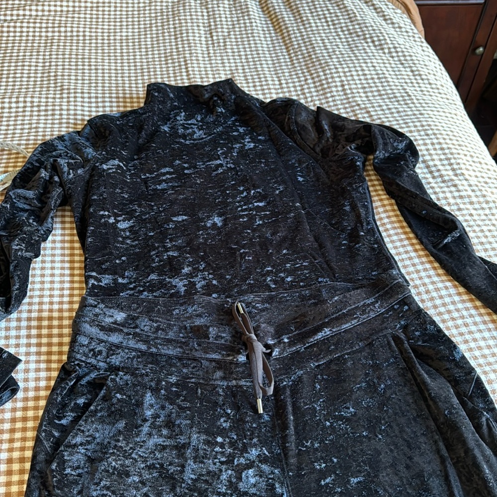 Lululemon crushed velvet set